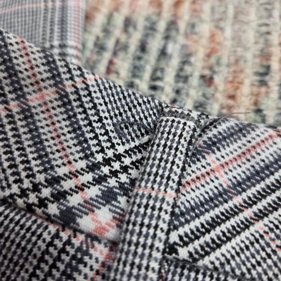 RW&Co High Waisted Ankle Trousers - Picture 10 of 10